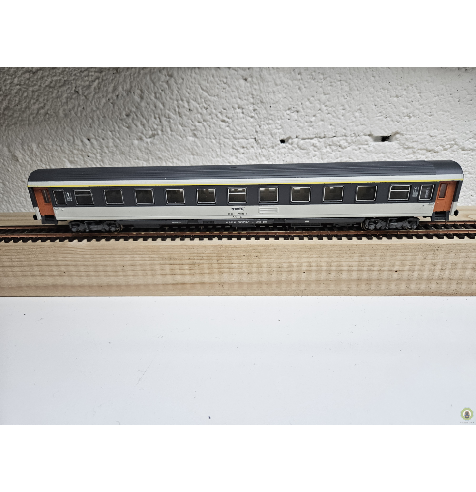 JOUEF HO 5364 VOITURE VOYAGEUR CORAIL 1e CLASSE TYPE VU SNCF A11 U WAGON AMENAGÉ (ECLAIRAGE TACTILE)