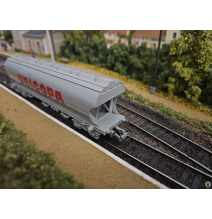 JOUEF X3 WAGONS CEREALIER UNICOPA (dont 1 feux de convoi éclairage tactile on-off)