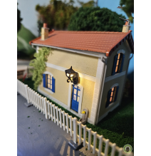 LANTERNE SUR APPLIQUE HO...